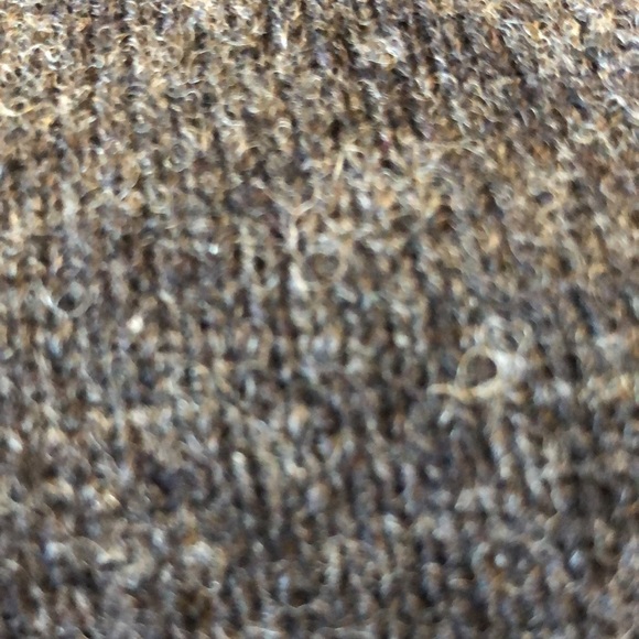 Vintage LORD & TAYLOR  Size Medium 100% Pure New Wool Deep-V Button Cardigan NEW - Picture 15 of 15